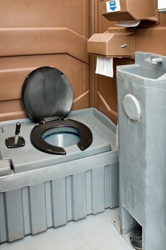 Portable Toilet & Luxury Toilet Hire Leeds & Yorkshire Addplant
