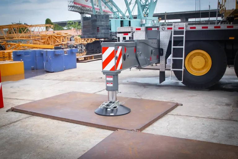 Mobile Crane with steel plate load management